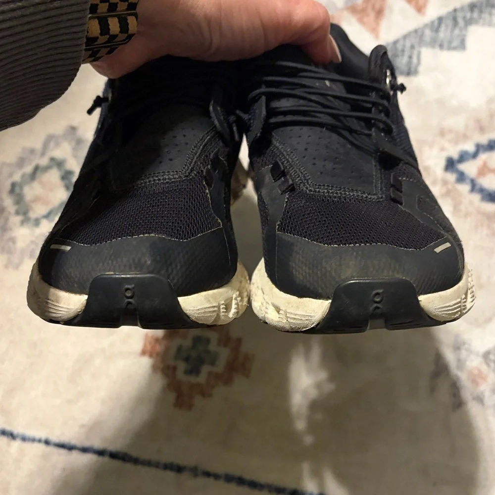 On Running Womens Black and White Sneakers size 6.5 - Picture 4 of 12